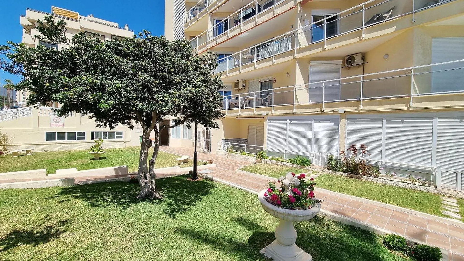 Tinoko Apartament In La Carihuela Beach Torremolinos Apartment