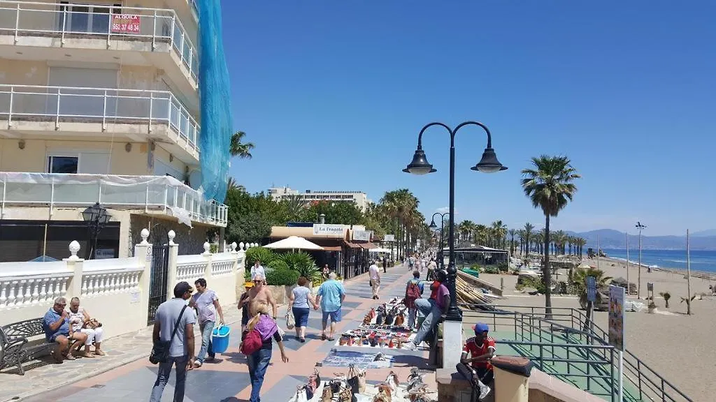 Tinoko Apartament In La Carihuela Beach Torremolinos